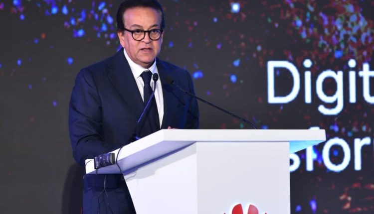 الدكتور خالد عبد الغفار وزير الصحة