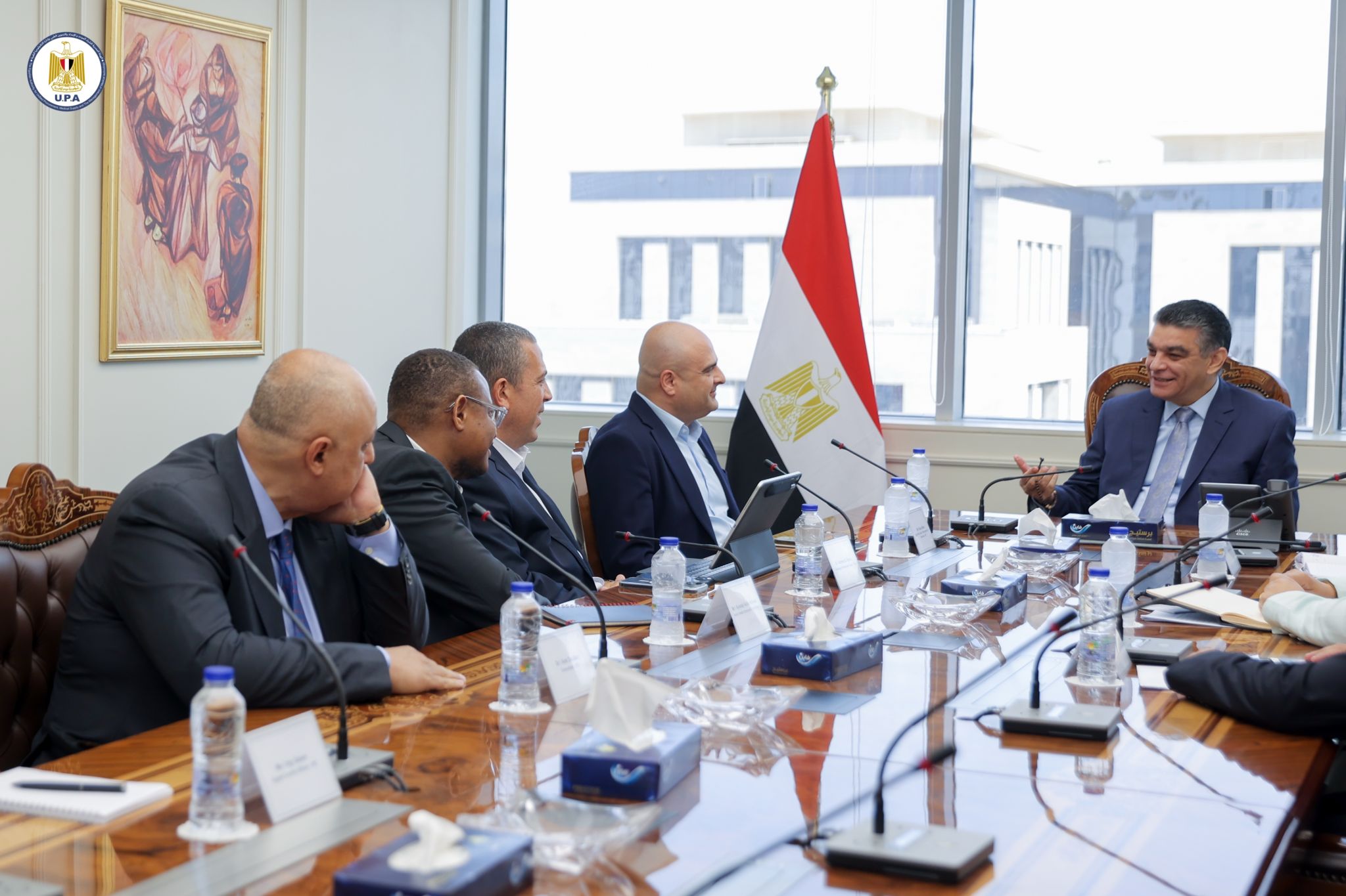 رئيس هيئة الشراء الموحد يبحث مع «البنك الدولي» سبل دعم توطين الصناعات الطبية في مصر