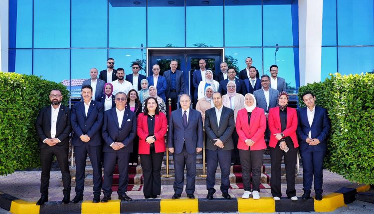 جانب من الزيارة