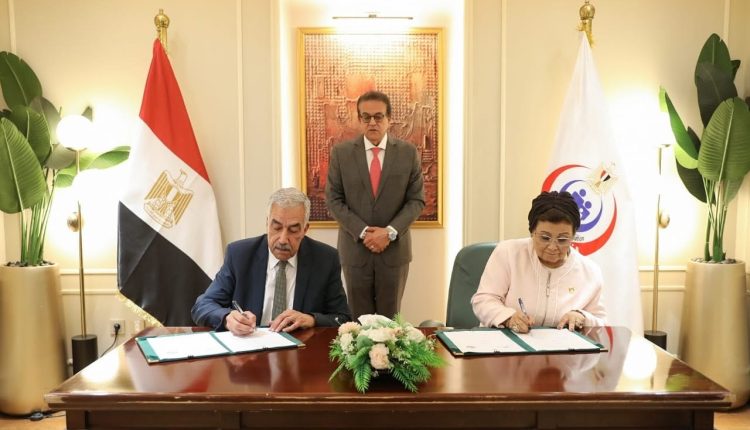 جانب من توقيع بروتوكول التعاون