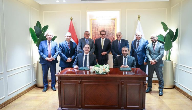 جانب من توقيع مذكرة التفاهم