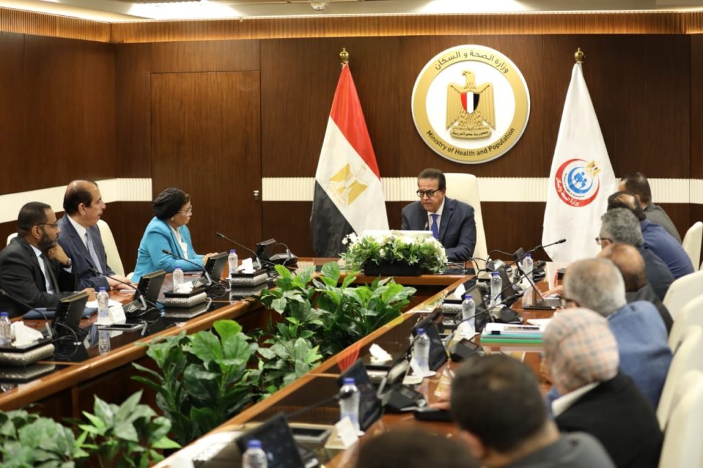 وزير الصحة يترأس اجتماعًا دوريًا لمتابعة كفاءة تقديم الخدمات الصحية للمواطنين 