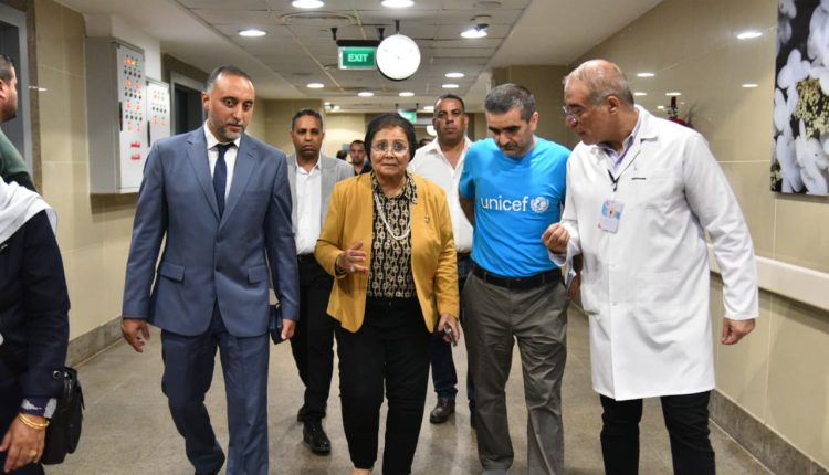 نائب وزير الصحة داخل مستشفى العريش