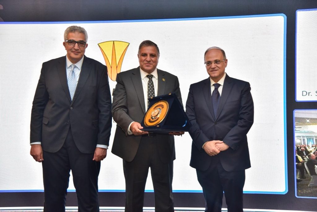 هيئة الدواء تكرم «الفرعونية» و«دلتا فارما» لمساهمتهما في إنجاح برنامج الامتياز لطلاب كليات الصيدلة