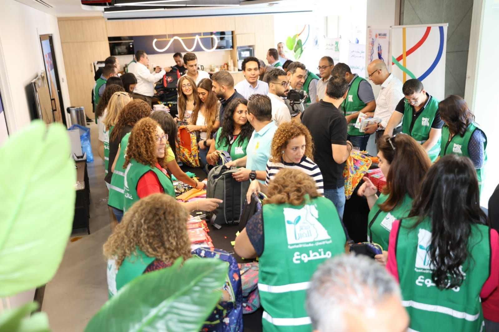 «مصر الخير» و«سرفييه» توقعان بروتوكول تعاون لدعم الطلاب المستحقين بالشنط المدرسية