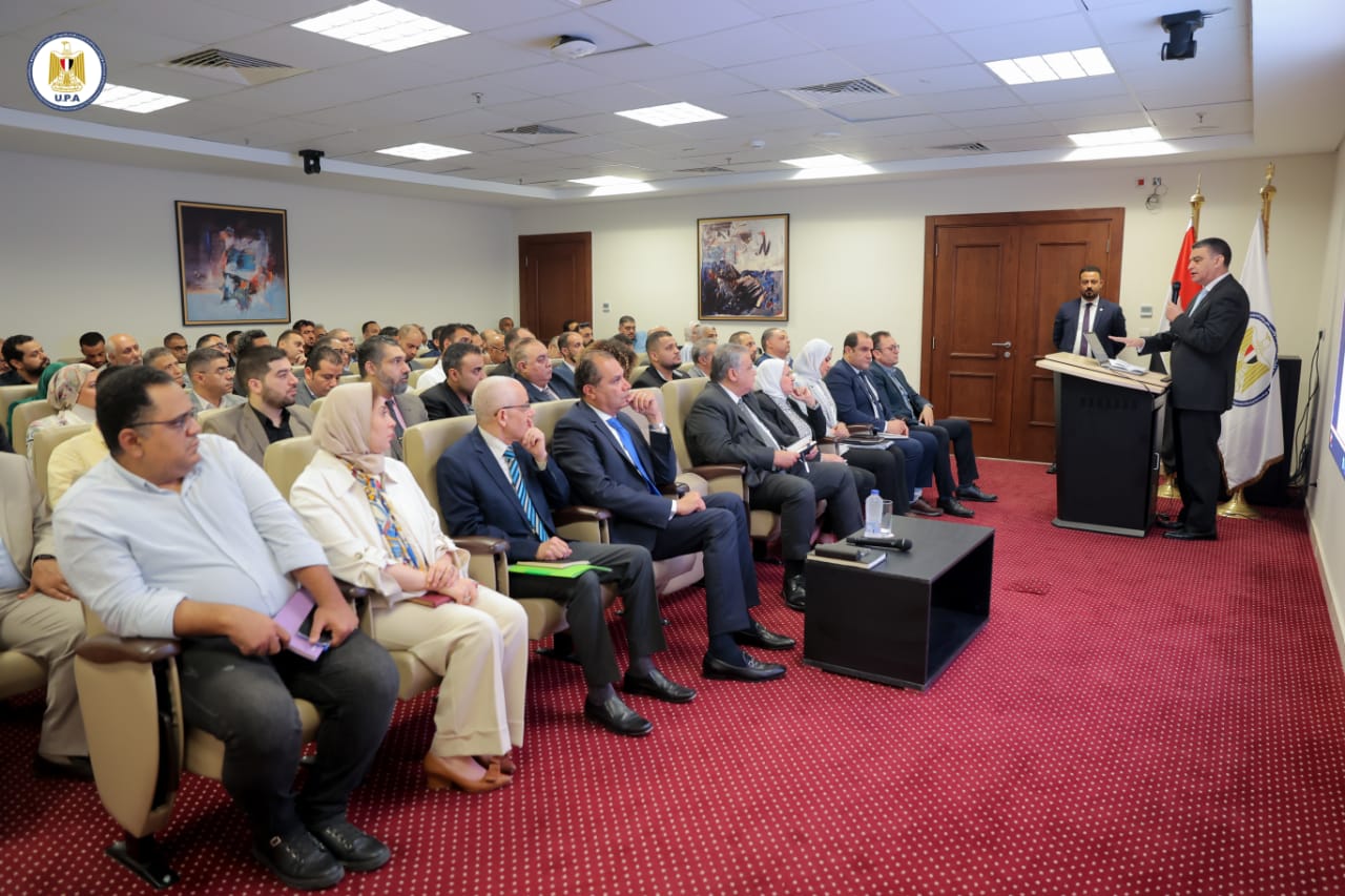 رئيس هيئة الشراء الموحد في لقاء مع ممثلي 70 شركة «محلية وعالمية»: إقرار تسوية شاملة لكافة المديونيات المتأخرة للموردين بالتعاون مع وزارة المالية