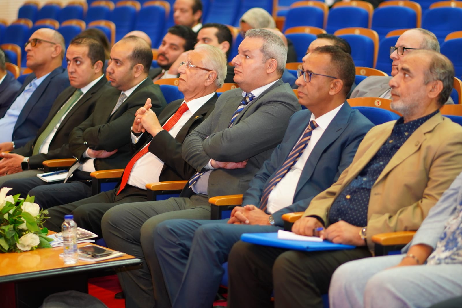 الشركة العربية للخامات الصيدلية ARAB API تعقد جلسة تشاورية لمناقشة إنشاء مصنع متعدد الأغراض لإنتاج الخامات الصيدلية بالعين السخنة