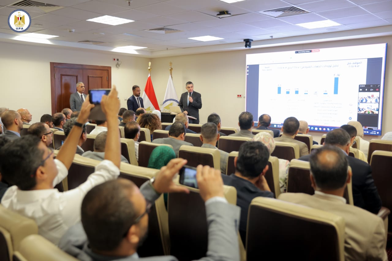 رئيس هيئة الشراء الموحد في لقاء مع ممثلي 70 شركة «محلية وعالمية»: إقرار تسوية شاملة لكافة المديونيات المتأخرة للموردين بالتعاون مع وزارة المالية