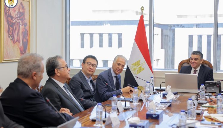 هيئة الشراء الموحد تبحث مع «ميدبوت» الصينية التعاون في مجال أنظمة الجراحة الروبوتية