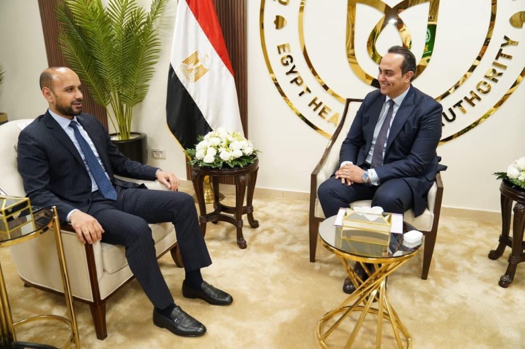 الرعاية الصحية تبحث مع مؤسسة «حماة الأرض» سبل التعاون المشترك في القطاع الصحي