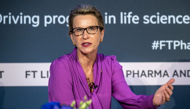 إيما والمسلي، الرئيسة التنفيذية لشركة جلاكسو سميثكلاين