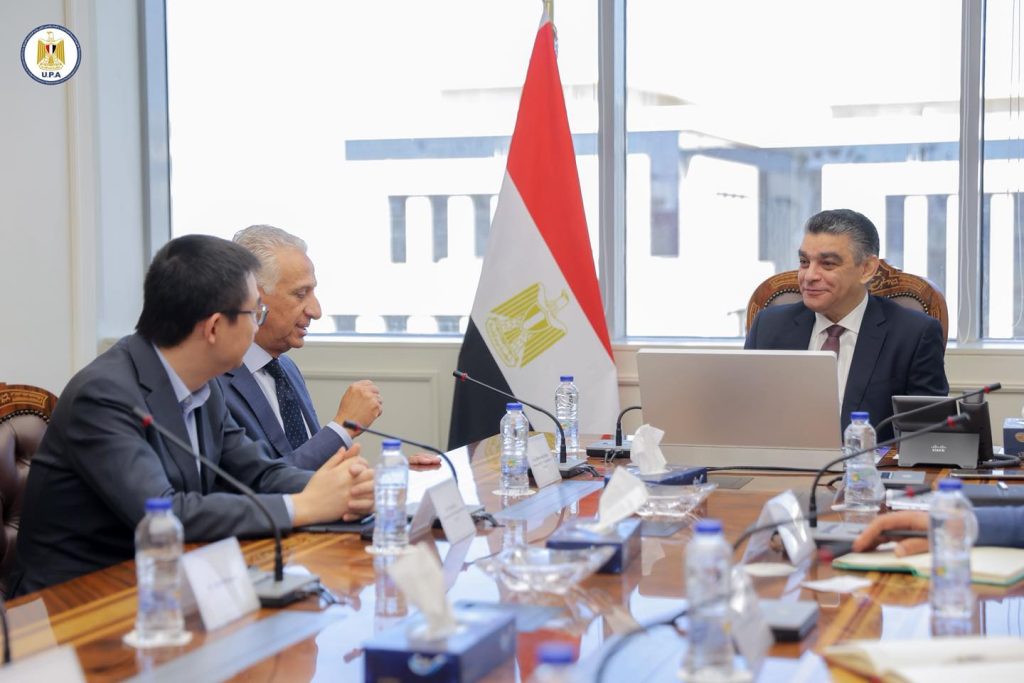 هيئة الشراء الموحد تبحث مع «ميدبوت» الصينية التعاون في مجال أنظمة الجراحة الروبوتية