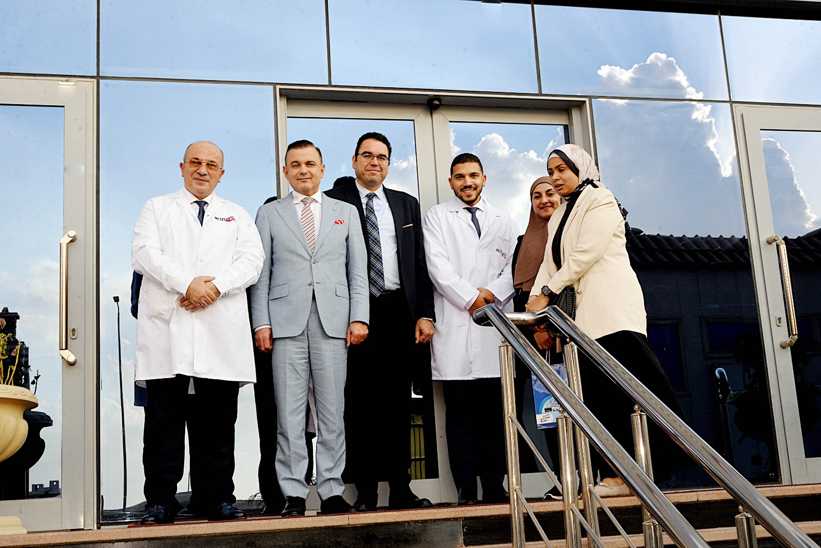 وزير صحة لاتفيا يزور مصنع «مالتي كير» لبحث فرص التعاون في التصنيع والتصديرالدوائي