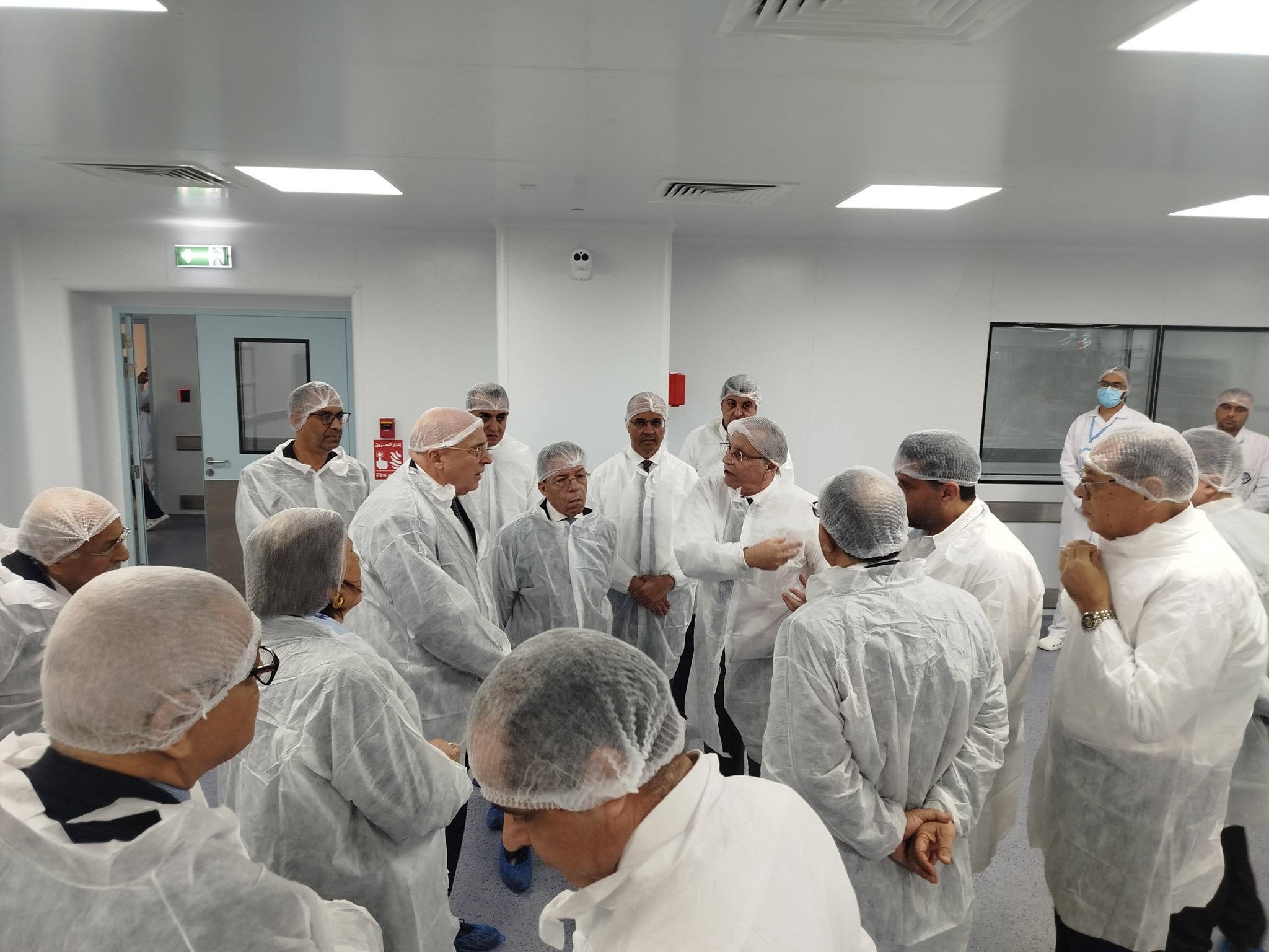 مجلس إدارة شركة إيبيكو يتفقد مصنع «إيبيكو 3» ويشيد بدوره في توطين الأدوية والبدائل الحيوية