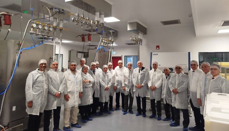مجلس إدارة شركة إيبيكو يتفقد مصنع «إيبيكو 3» ويشيد بدوره في توطين الأدوية والبدائل الحيوية
