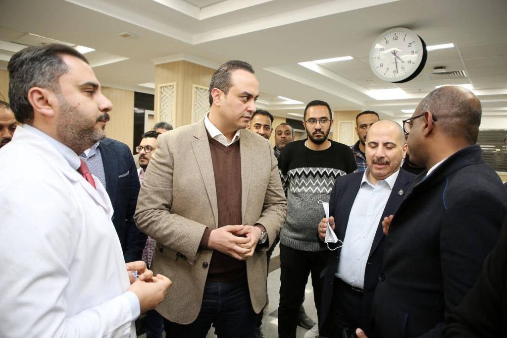 رئيس الرعاية الصحية يتفقد مستشفى دار صحة المرأة والطفل ومركز طب أسرة صحة مصر للاطمئنان على جودة الخدمات