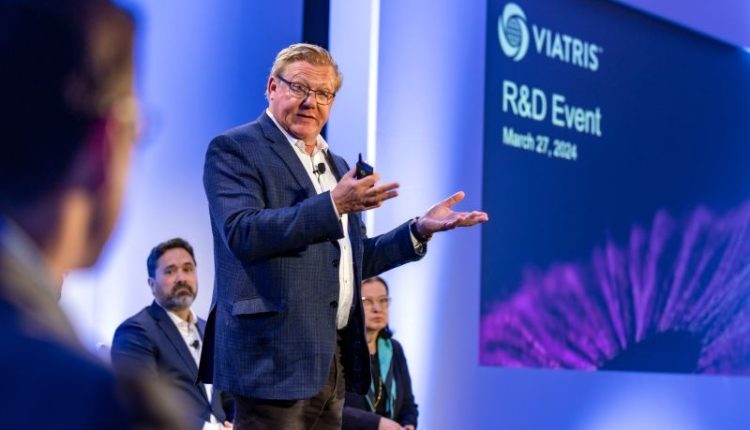 سكوت سميث، الرئيس التنفيذي لشركة «فياتريس»