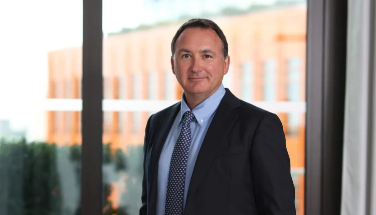 لوك ميلز الرئيس التنفيذي لشركة جلاكسو سميثكلاين