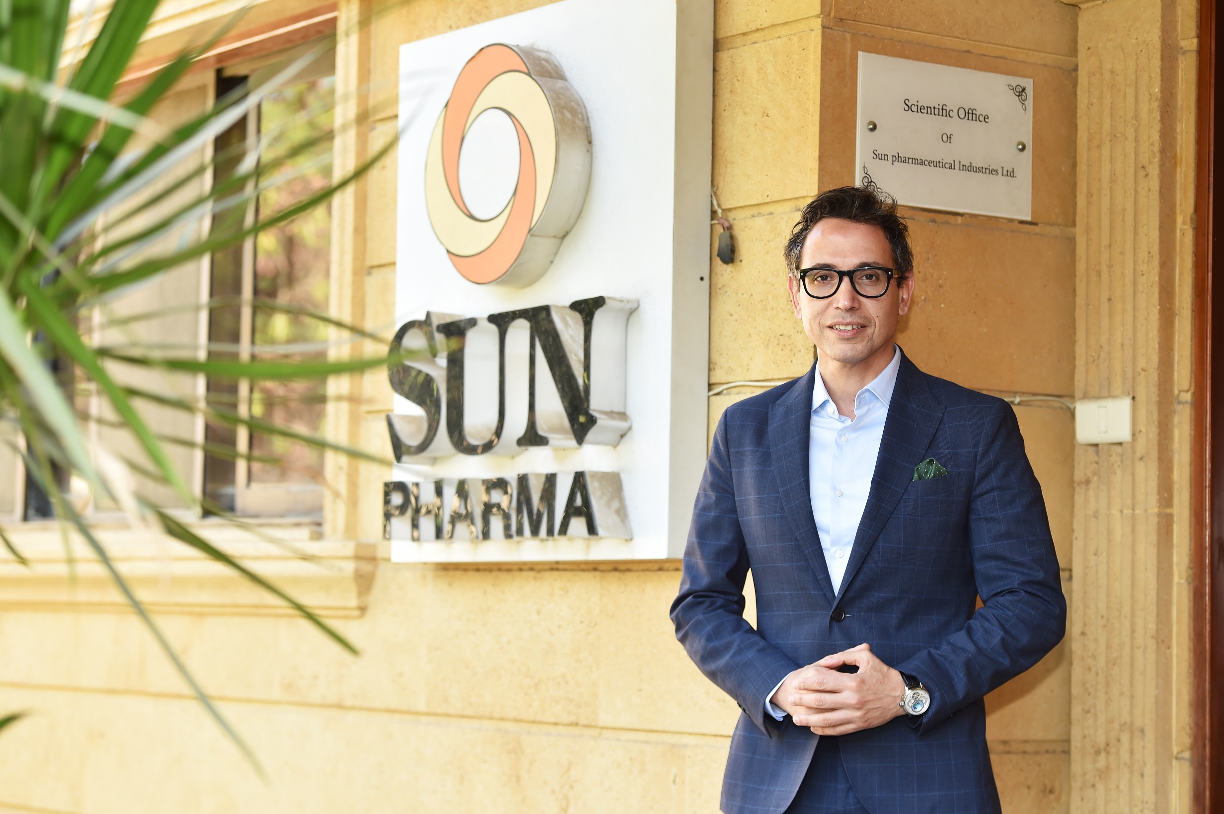 الدكتور على عمر المدير العام لشركة «صن فارما» فى مصر