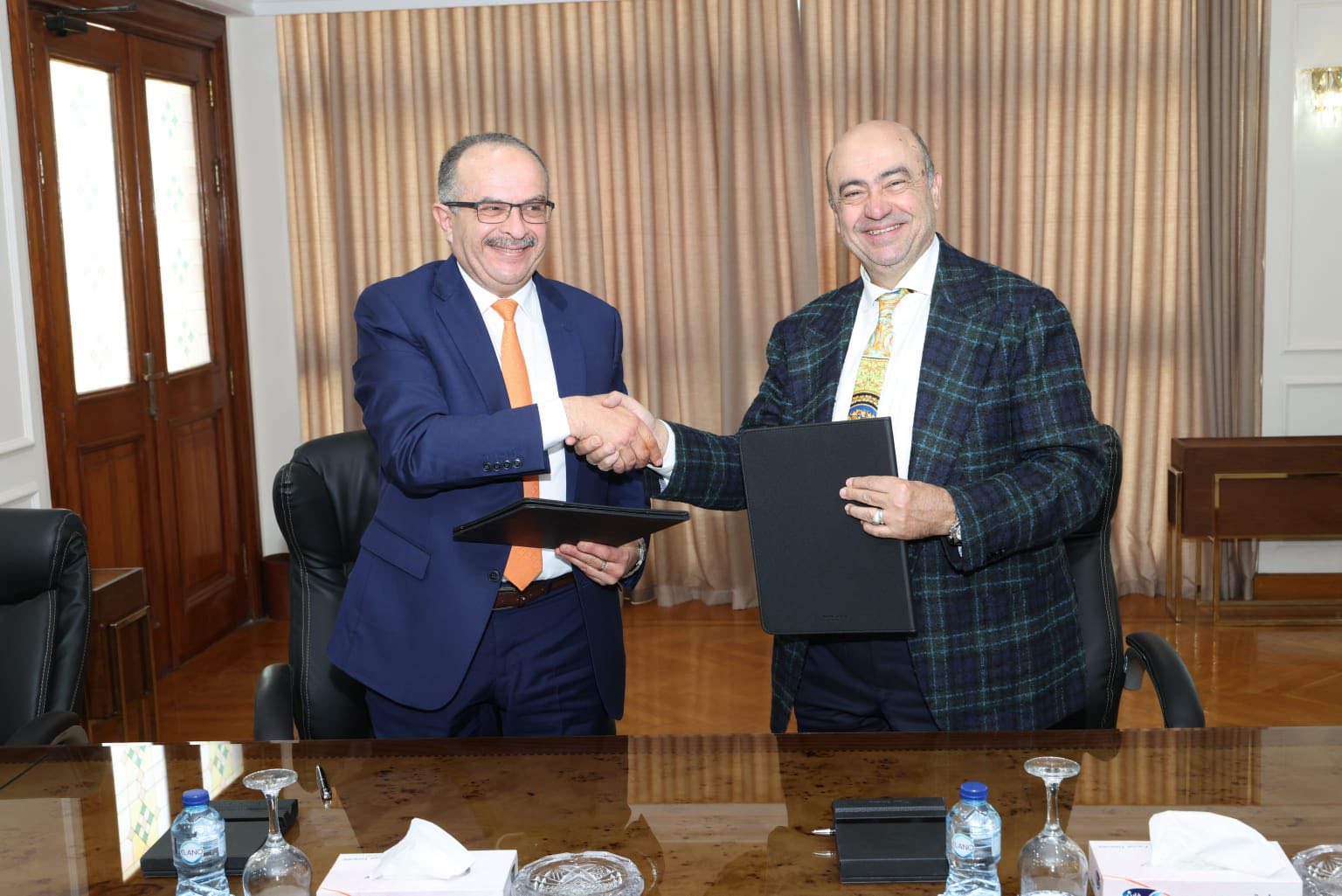 «فاركو إنترناشيونال» و«المقاولون العرب» يوقعان ملحق عقد إنشاء مصنع متكامل للأدوية بالمدينة المنورة - سوق الدواء