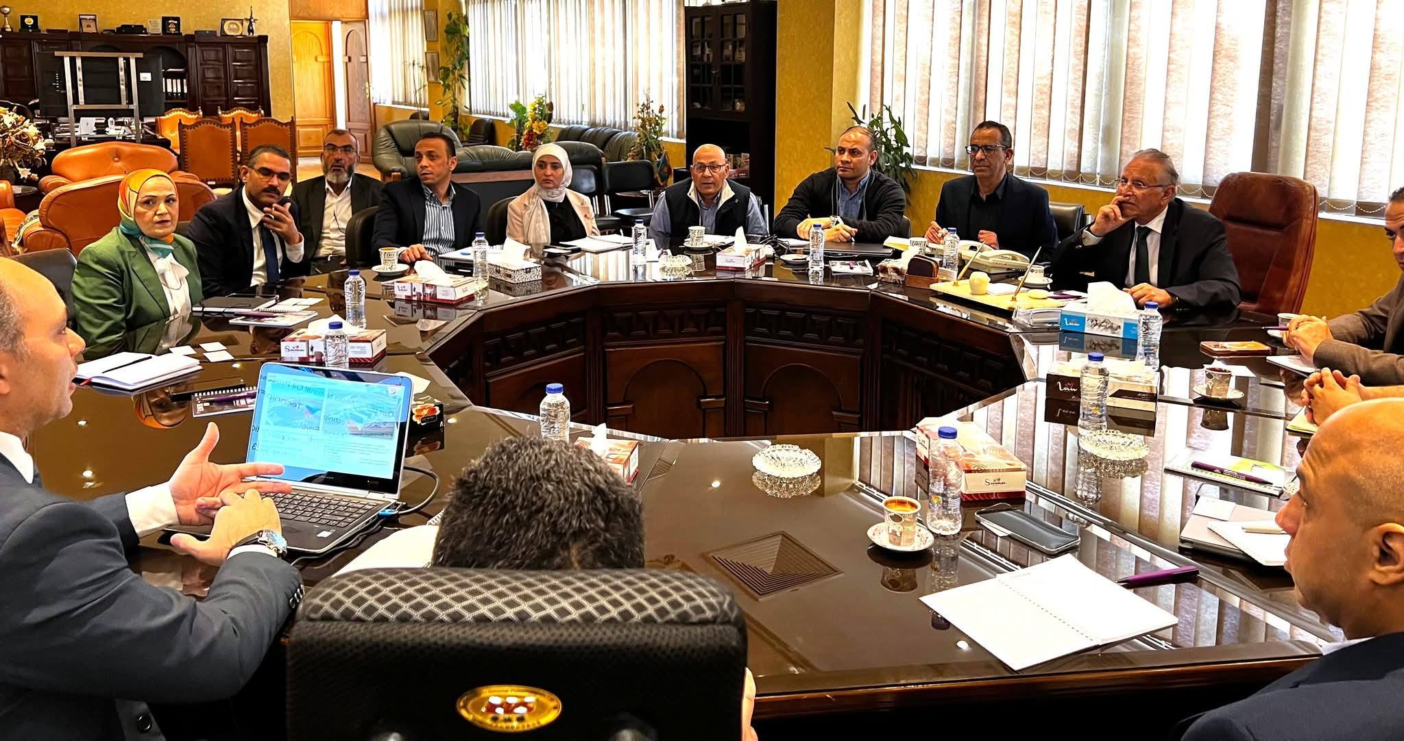 «آراب ايه بي آي» و«بتروجيت».. شراكة استراتيجية لتوطين صناعة الخامات الدوائية