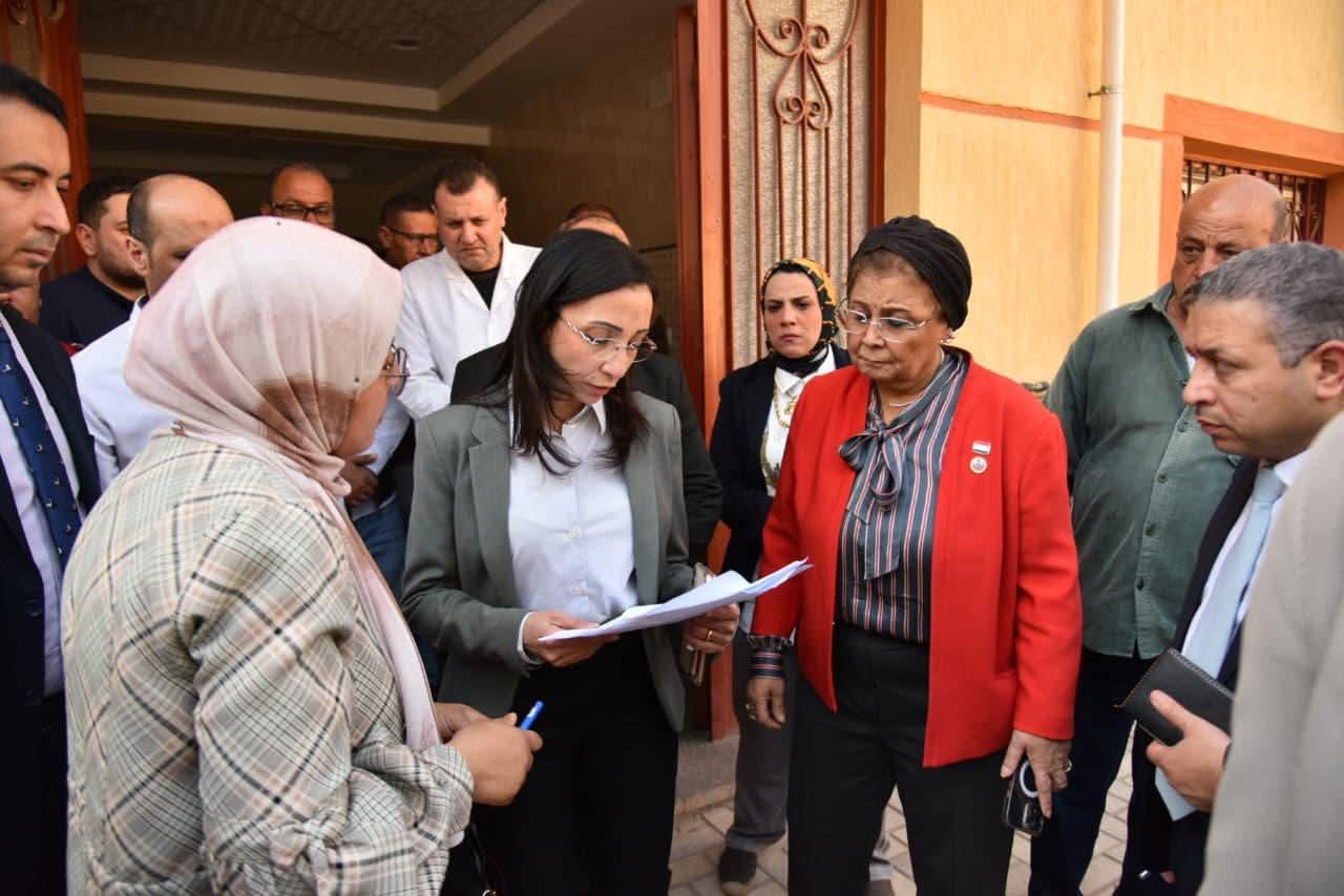 نائب وزير الصحة تتفقد المنشآت الصحية بمحافظة البحيرة وتعقد اجتماعات موسعة