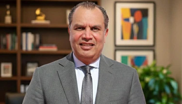 الدكتور هشام بدر