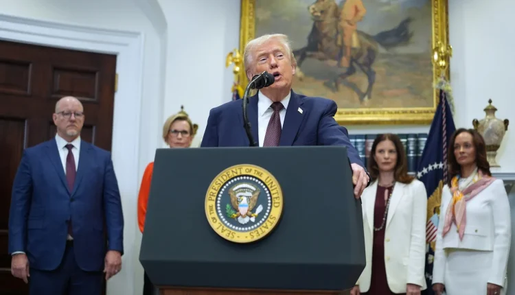 الرئيس الأمريكي - اجتماع سابق بشركات أدوية