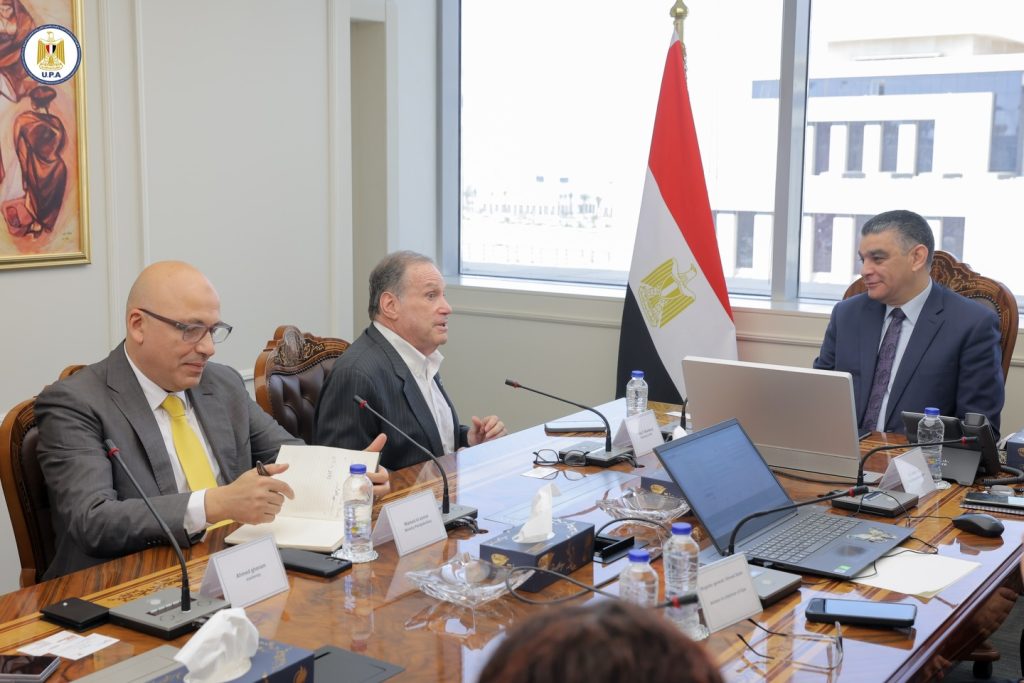 هيئة الشراء الموحد تبحث التعاون مع Blumberg الأمريكية لدعم المخازن الاستراتيجية وسلاسل التبريد جانب من اللقاء
