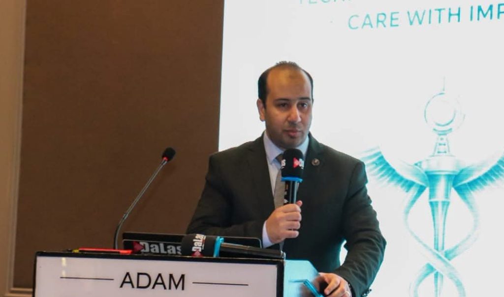 د.ياسين رجائي: شراء الدواء من الصيدليات المرخصة يضمن سلامة المستحضرات الدوائية دكتور ياسين رجائي