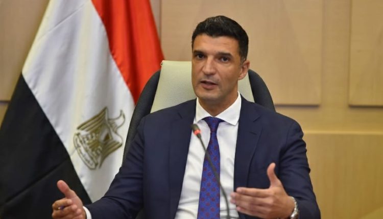 خالد هاشم وزير الصناعة
