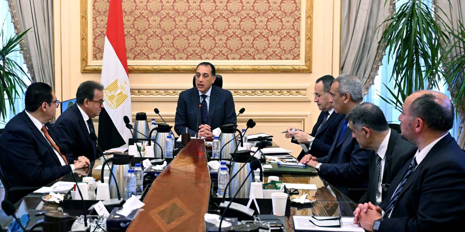 رئيس الوزراء يتابع مستجدات الموقف التنفيذي للمعهد القومي للأورام الجديد بالشيخ زايد «500500»