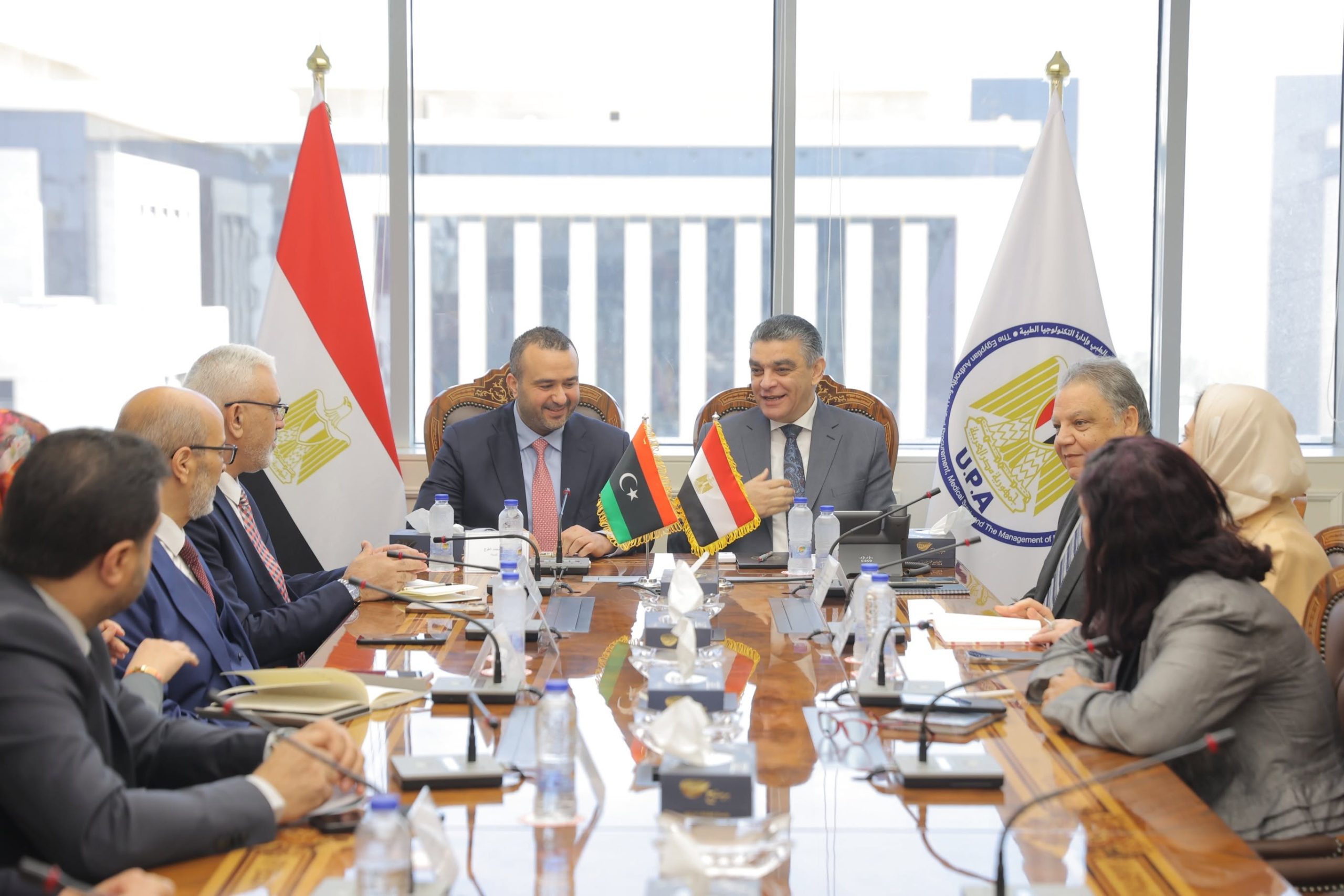 رئيس هيئة الشراء الموحد يبحث مع وزير الصحة الليبي أوجه التعاون وتبادل الخبرات في القطاع الصحي