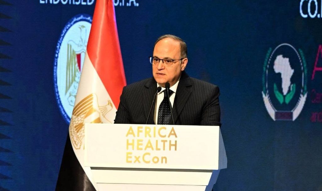 رئيس هيئة الدواء: نستهدف توطين 95% من المستحضرات الدوائية وأعلى 50 مادة فعالة بحلول 2030 الدكتور علي الغمراوي، رئيس هيئة الدواء المصرية،