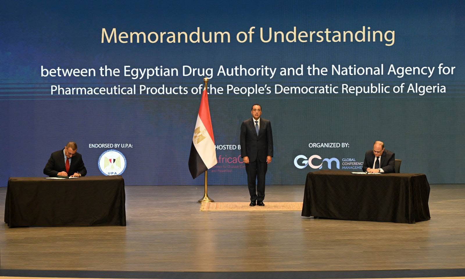 رئيس الوزراء يشهد توقيع 3 مذكرات تفاهم لتعزيز التعاون الإقليمي والدولي في قطاعي الدواء والصحة