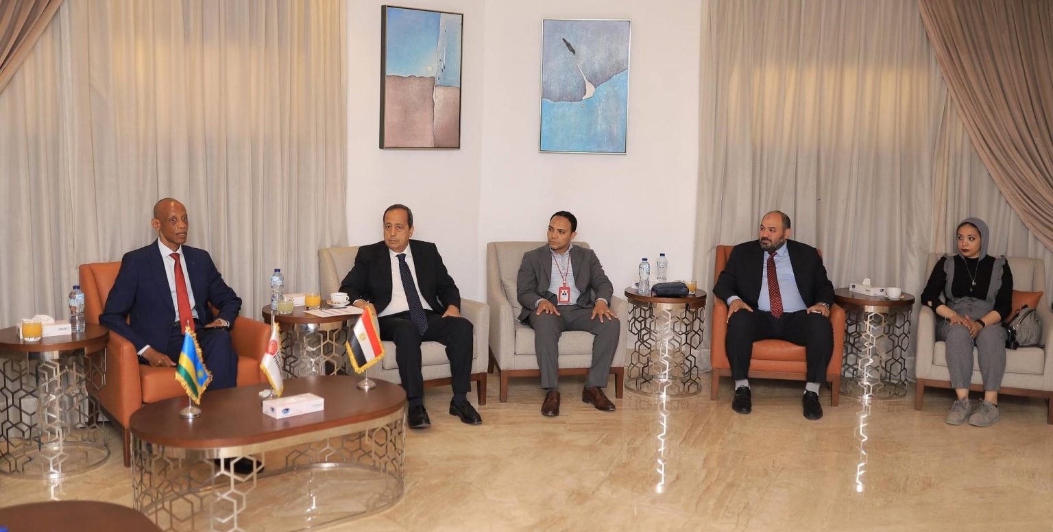 «جبتو فارما» تستقبل رئيس هيئة الدواء الرواندية لبحث توسيع التعاون الدوائي والتصنيع المشترك