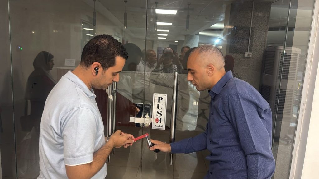 الصحة: حملات رقابية مكثفة تسفر عن غلق 27 منشأة طبية غير مرخصة وضبط مخالفات انتحال صفة الممارسة الطبية