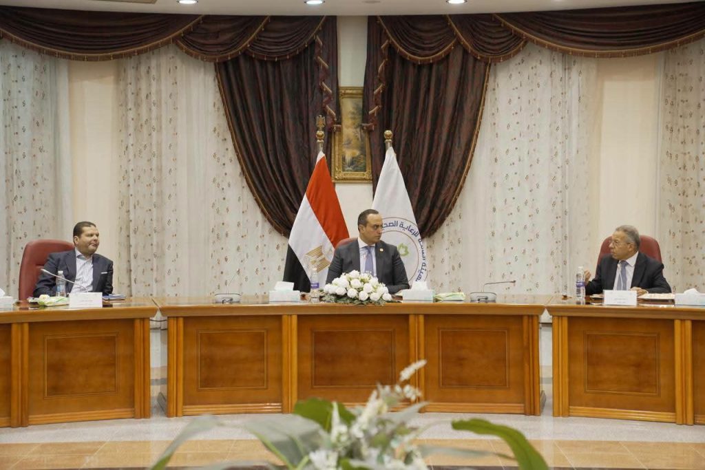 هيئة الرعاية الصحية توافق على منظومة أجور جديدة وتوسع خدمات الأورام ببورسعيد