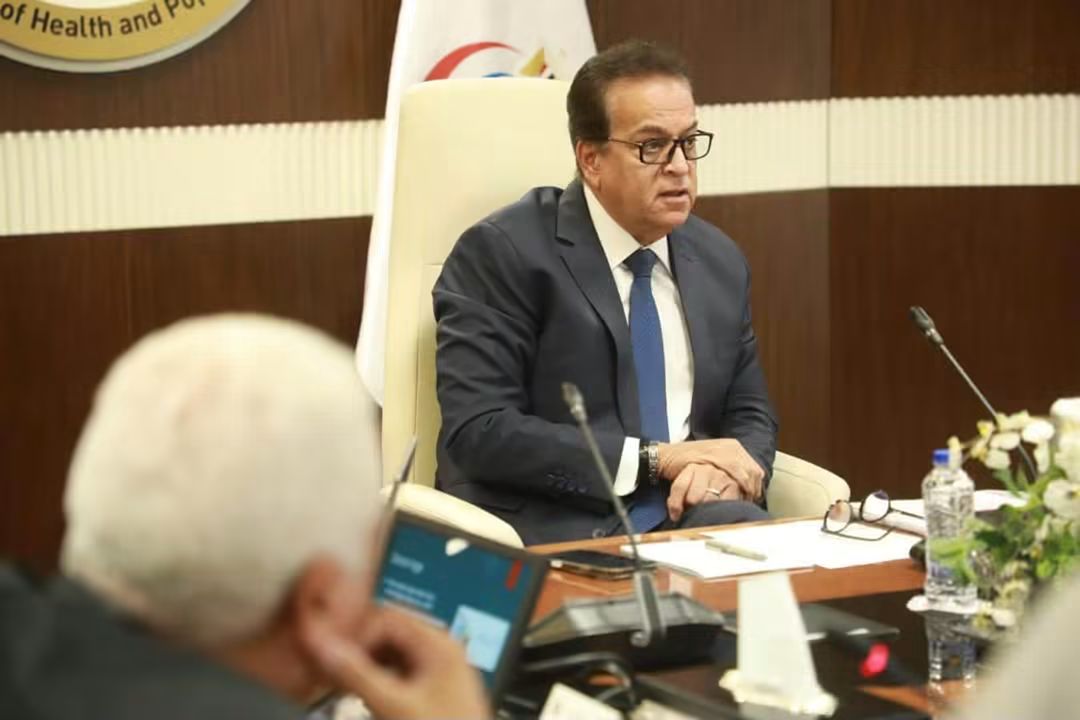وزير الصحة يناقش استراتيجية توسيع قاعدة المتبرعين بالكلى من الأحياء مع اللجنة الاستشارية العليا لزراعة الأعضاء
