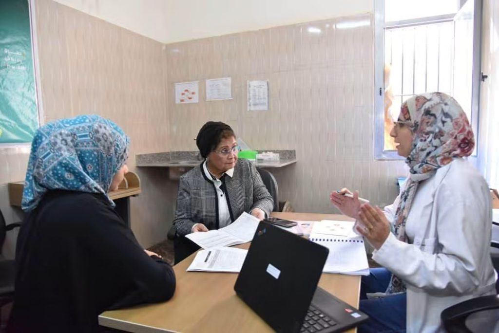 نائب وزير الصحة تتفقد منطقة بدر الطبية لمتابعة تطوير الخدمات الصحية