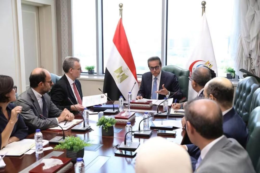 وزير الصحة والسكان يبحث مع بنك الاستثمار الأوروبي تعزيز التعاون ودعم المشروعات الصحية ذات الأولوية