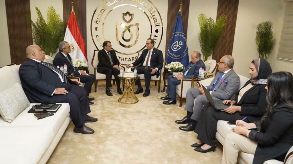 الرعاية الصحية تبحث مع الخارجية تعزيز الشراكات الصحية والاستثمارية في إفريقيا