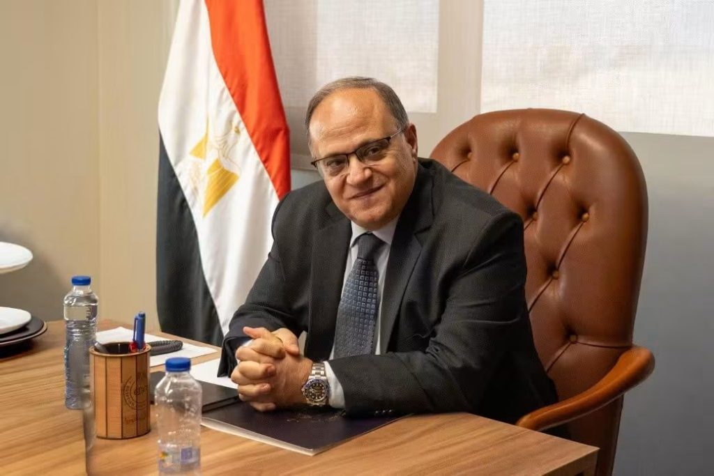 رئيس هيئة الدواء يبحث مع «فايزر» آفاق التعاون لتطوير المنظومة الدوائية وتعزيز الوعي الدوائي