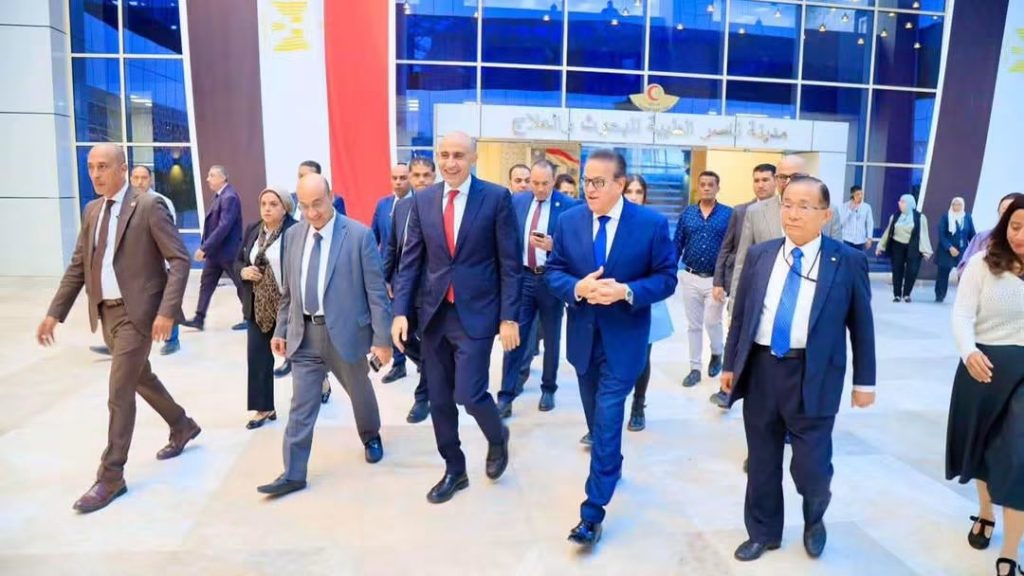 وزيرا الصحة والتعليم يتفقدان مدرسة ومعهد التمريض بمعهد ناصر لتعزيز التعاون المصري الياباني