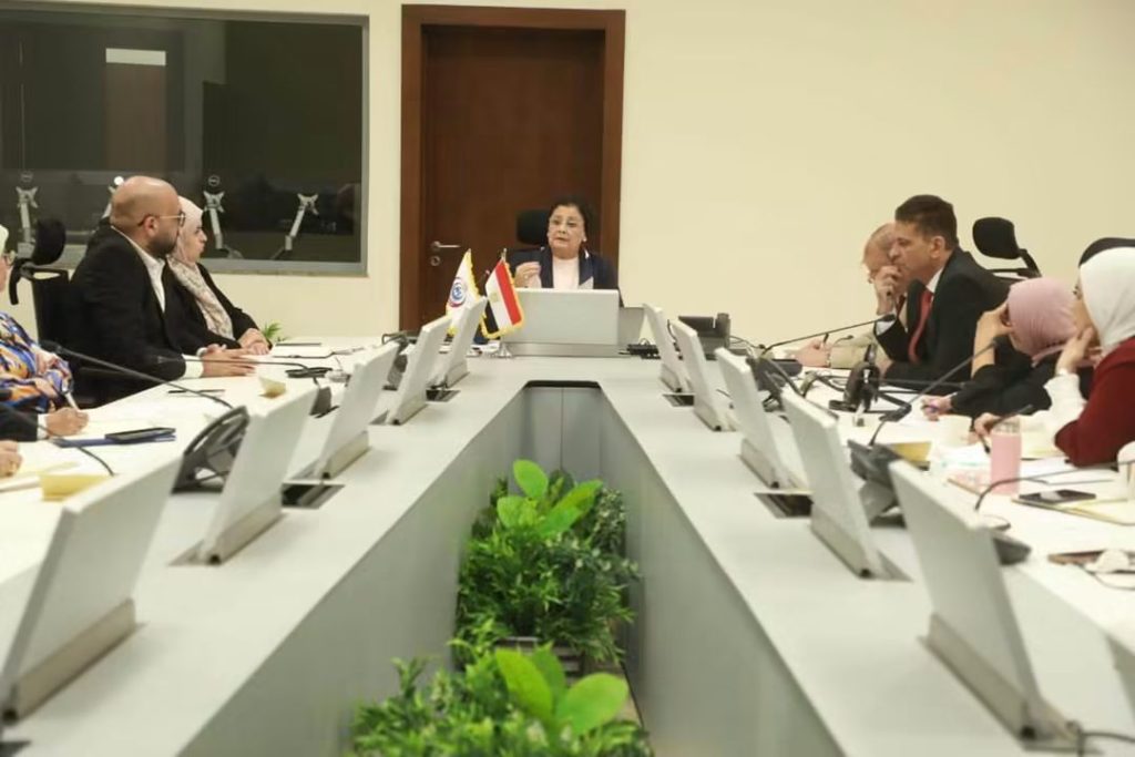 نائب وزير الصحة تترأس الاجتماع الأول للجنة الوطنية لحديثي الولادة لبحث خطة خفض الوفيات وتوحيد الممارسات الطبية